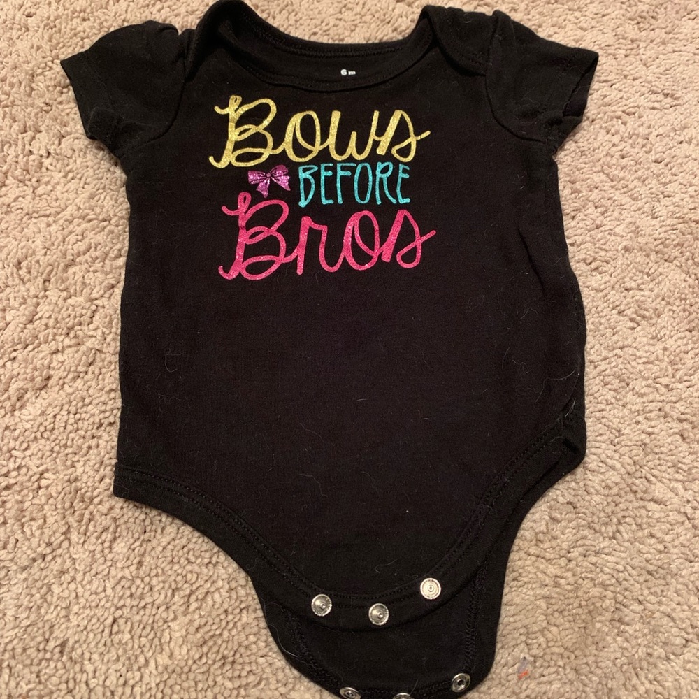 Short sleeve onesie 4 for 10